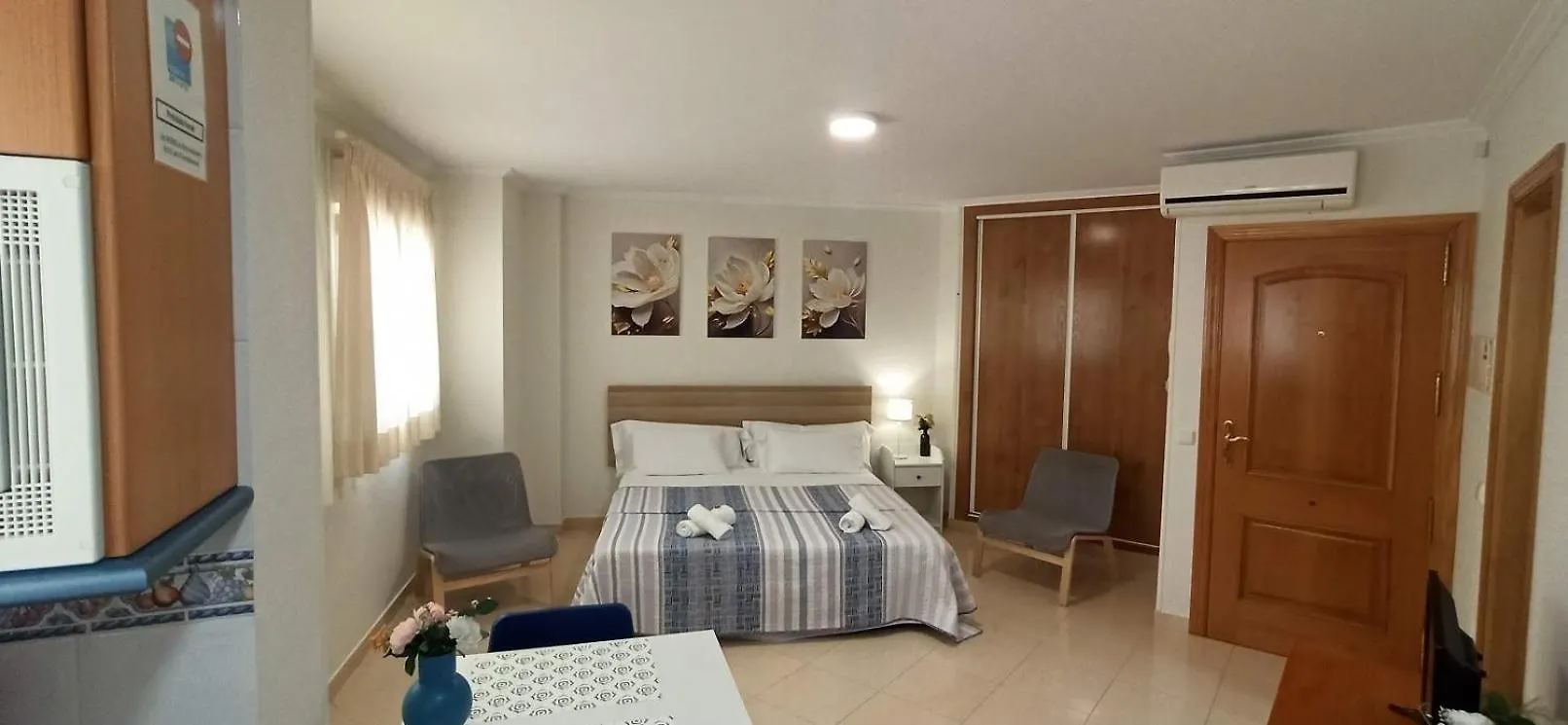 Apartamentos Amat - Only Adult - Playa El Bajondillo Torremolinos 0*,  Spagna