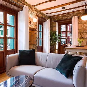 Carlos V Apartamento Hondarribia